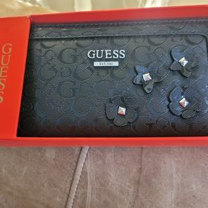 GUESS Liya Slim Clutch Wallet Black